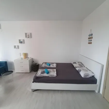 Apartament Sunny Day 6 *